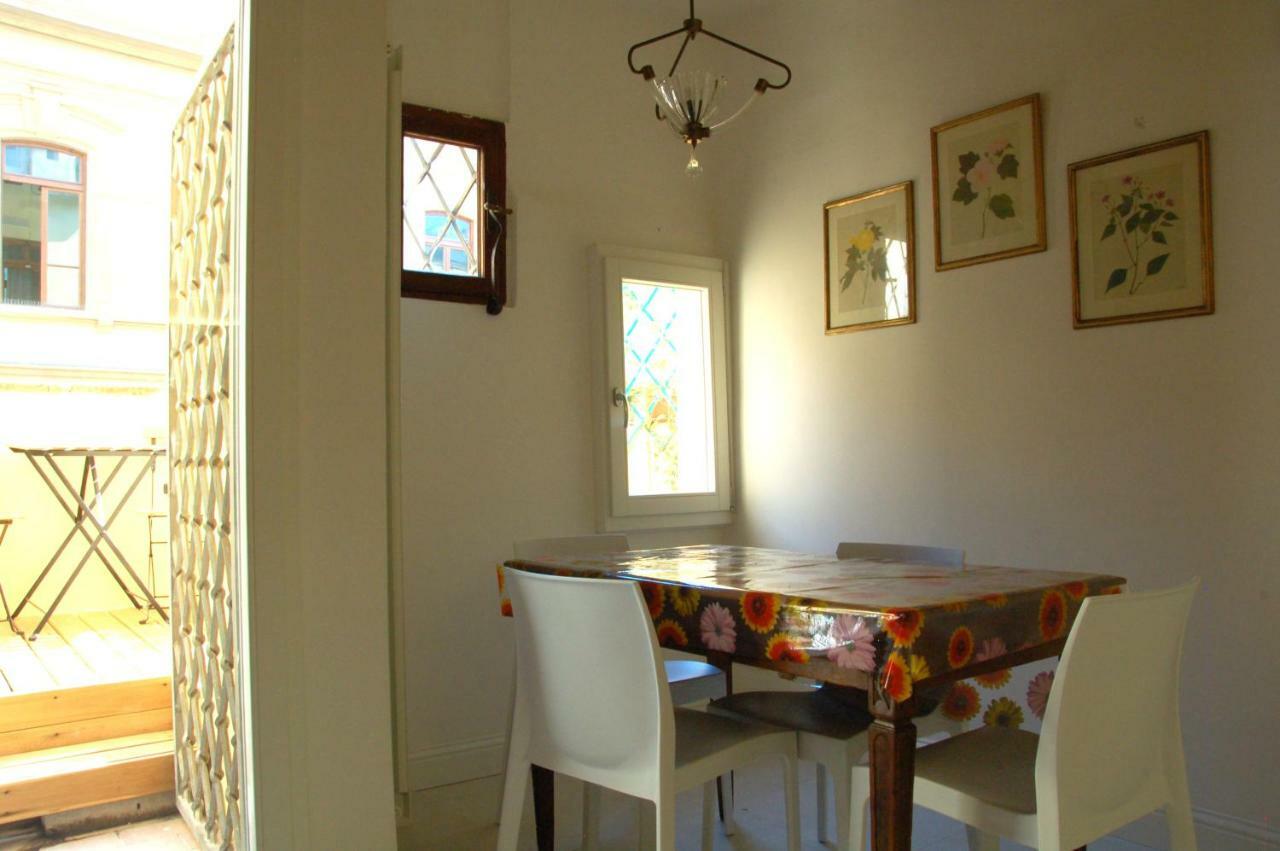 Borgo San Frediano Suites Флоренция Экстерьер фото