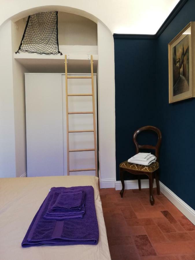 Borgo San Frediano Suites Флоренция Экстерьер фото