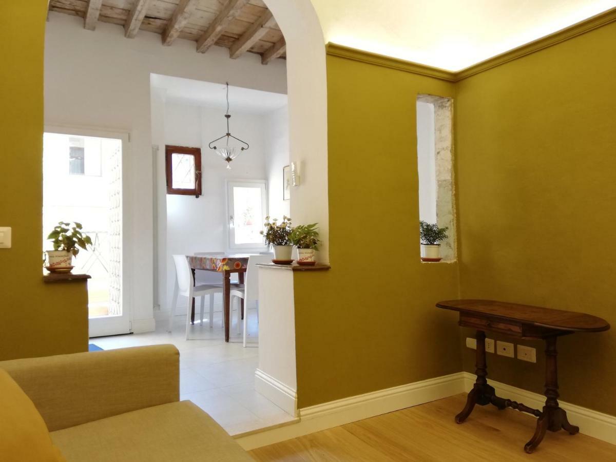 Borgo San Frediano Suites Флоренция Экстерьер фото